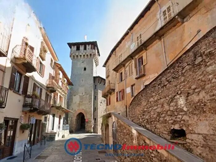 Appartamento trilocale in vendita in Via Sant'Ignazio, Lanzo Torinese