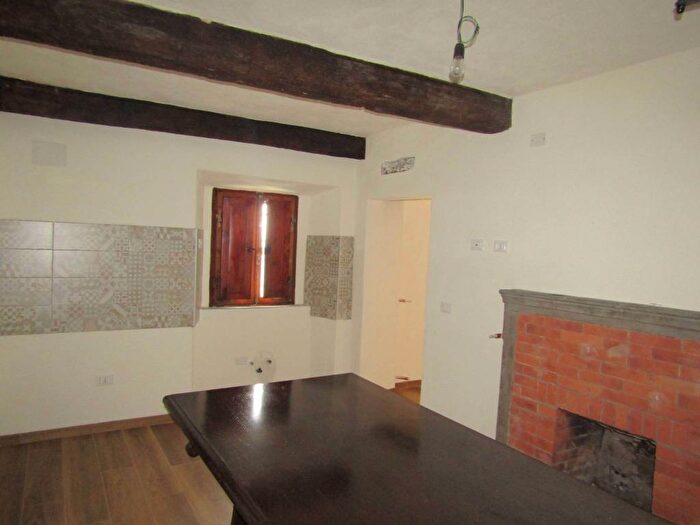 Appartamento trilocale in affitto in Località Livizzano, San Cassiano, Bagni di Lucca