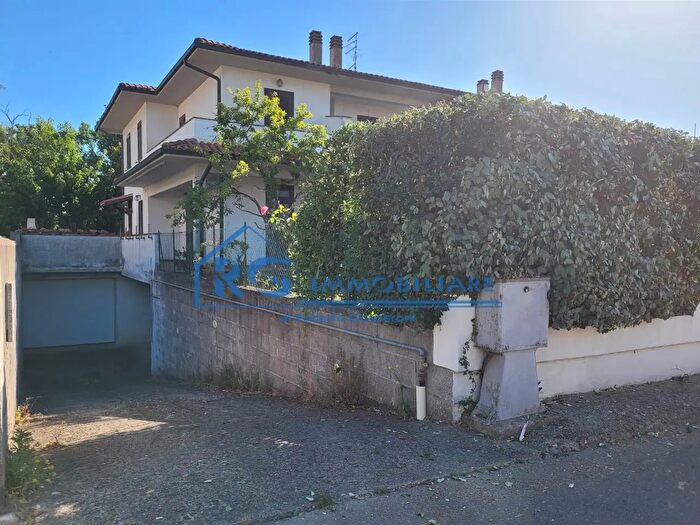 Casa trilocale in vendita in Località Trucinano, Bagnoregio