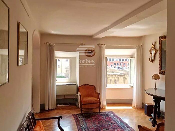 Appartamento trilocale in affitto in Ponte Vecchio Pitti, Firenze