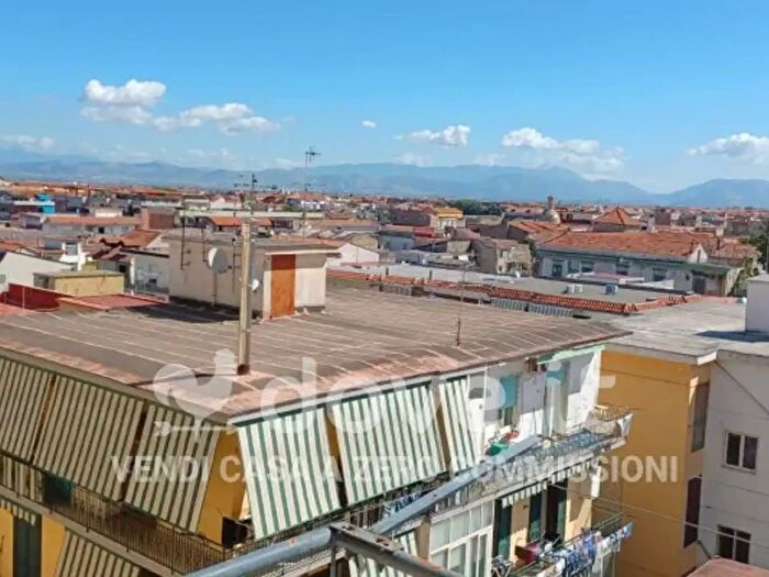 Appartamento quadrilocale in vendita in Via Rione De Gasperi, Giugliano In Campania