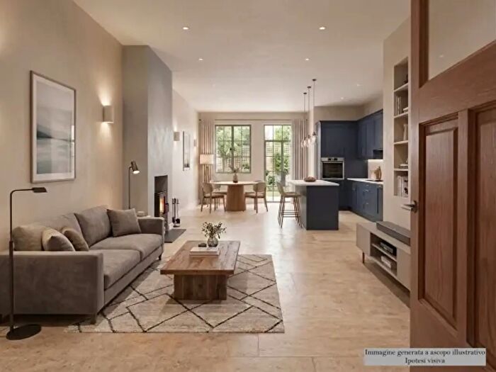 Casa con 6 locali in vendita in Piazza Pozzo, Milazzo