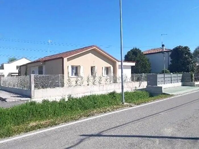 Casa con 5 locali in vendita in Scorze