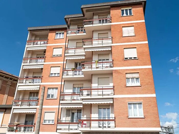 Appartamento trilocale in vendita in Via Papa Giovanni XXIII, Voghera