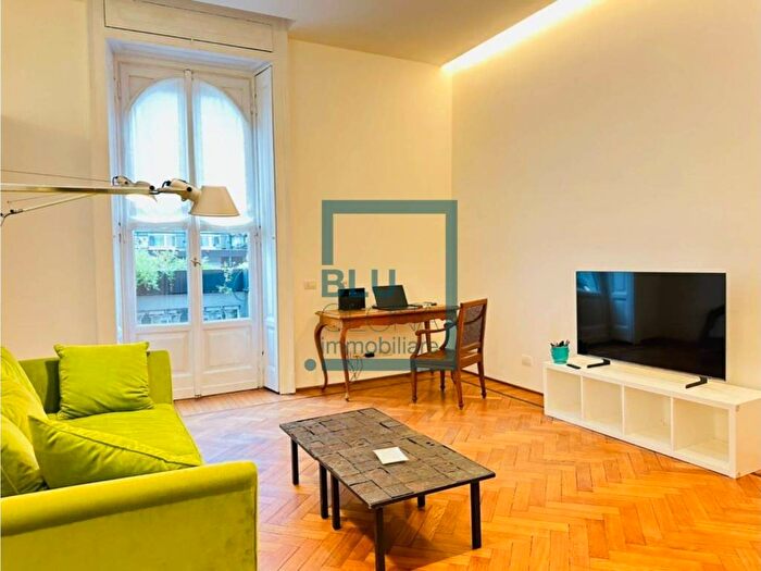 Appartamento quadrilocale in affitto in Via Abbondio Sangiorgio, Arco della Pace, Milano