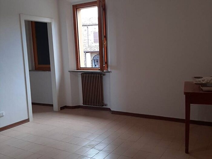 Appartamento trilocale in affitto in Piazza Salvador Allende, Roncofreddo Santa Paola, Roncofreddo