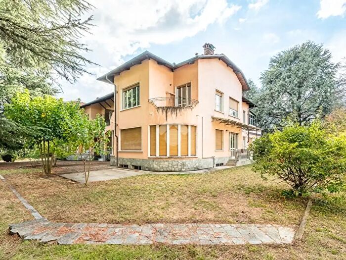 Casa con 6 locali in vendita in Via Maria Bricca, Collegno