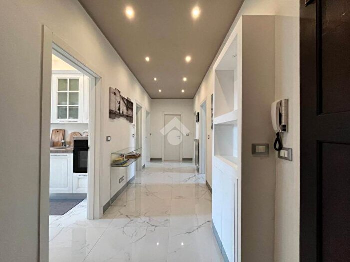 Appartamento quadrilocale in affitto in Via Orcagna, Beccaria Colombo, Firenze