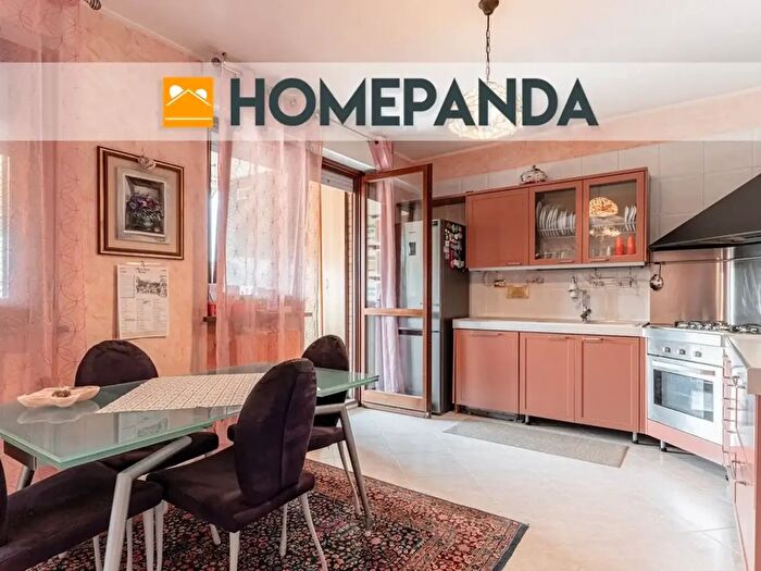 Appartamento con 6 locali in vendita in Via Alberino Mantovani, Venaria Reale