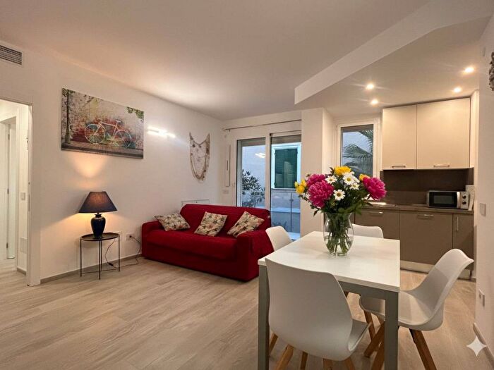 Appartamento bilocale in affitto in Via Milite Ignoto, Centro, Alassio