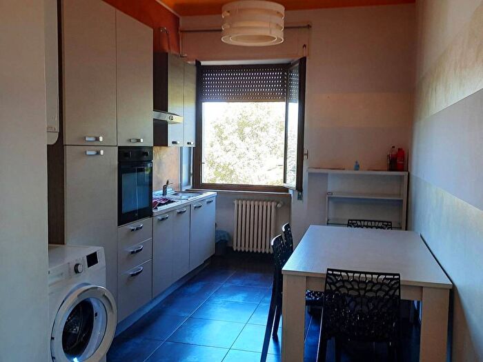 Appartamento quadrilocale in affitto in Viale Stazione Porta Vescovo, Borgo Venezia, Verona