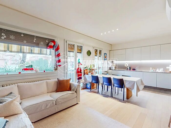 Appartamento quadrilocale in vendita in Via Giovanni XXIII, San Giorgio Di Piano