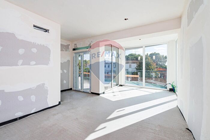 Appartamento bilocale in vendita in Via di Dragoncello, Roma