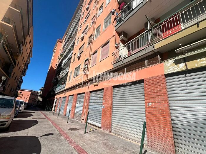Appartamento bilocale in vendita in Napoli