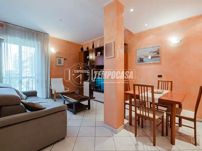 Appartamento bilocale in vendita in Via Marchesina, Trezzano Sul Naviglio