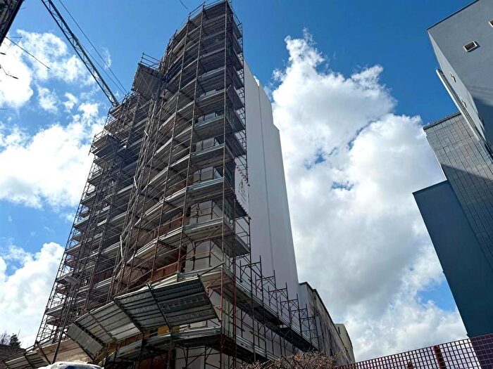 Case in Vendita e in Affitto - 3