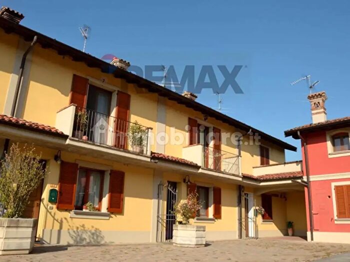 Casa quadrilocale in vendita in Via Piave, Santo Stefano Lodigiano