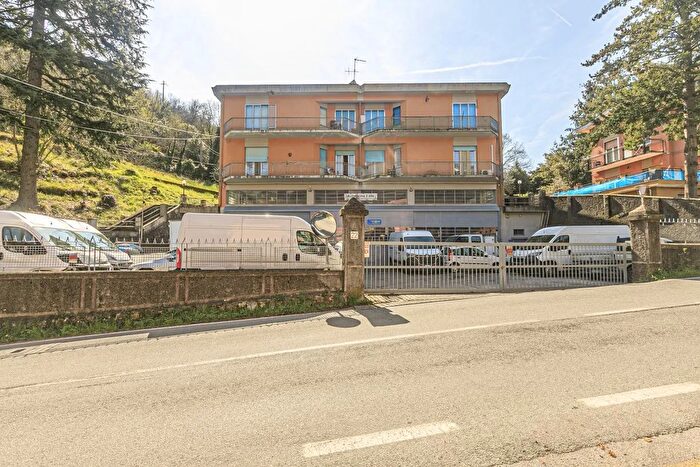 Appartamento con 7 locali in vendita in Via Aprile, SantOlcese