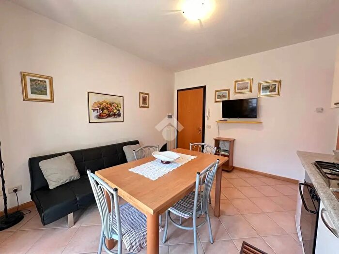 Appartamento bilocale in vendita in Via Alben, Oneta