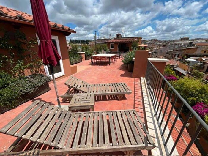 Casa bilocale in affitto in via Frattina, Spagna, Roma
