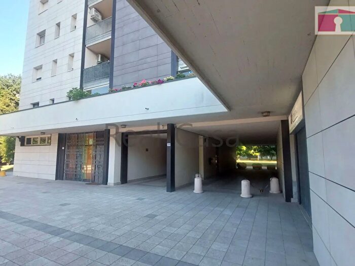 Appartamento con 5 locali in affitto in Via Alassio, Modena