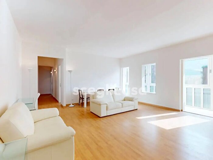 Appartamento con 5 locali in vendita in Via Cristofaro Scobar, Palermo