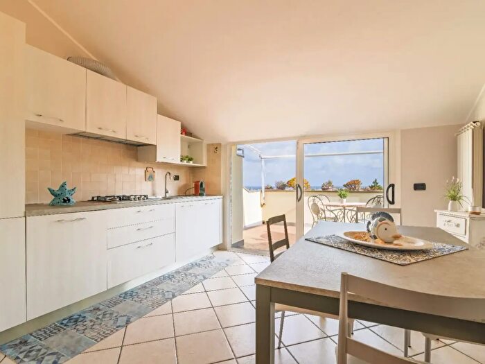 Casa quadrilocale in vendita in Via Meceti a, Loano