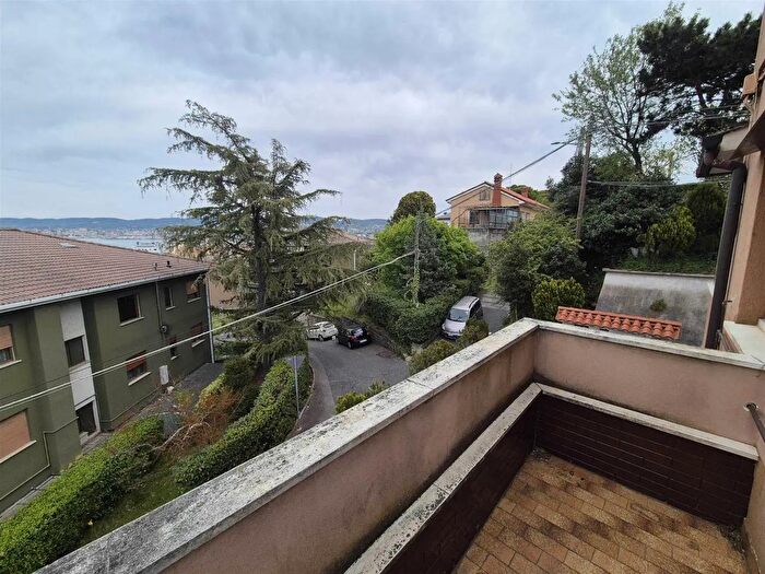 Appartamento quadrilocale in vendita in Via Bembo, Muggia