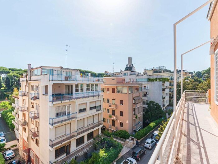Casa quadrilocale in affitto in Parioli, Roma