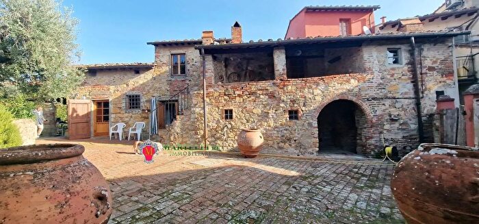 Casa con 12 locali in vendita in Via Codacci Impruneta, Impruneta