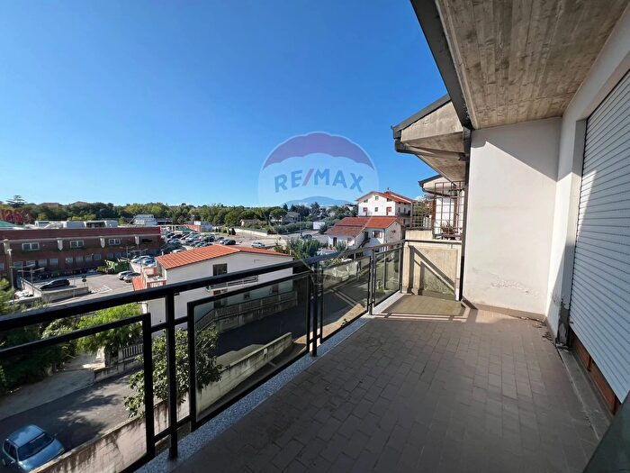 Appartamento con 6 locali in vendita in Lanciano