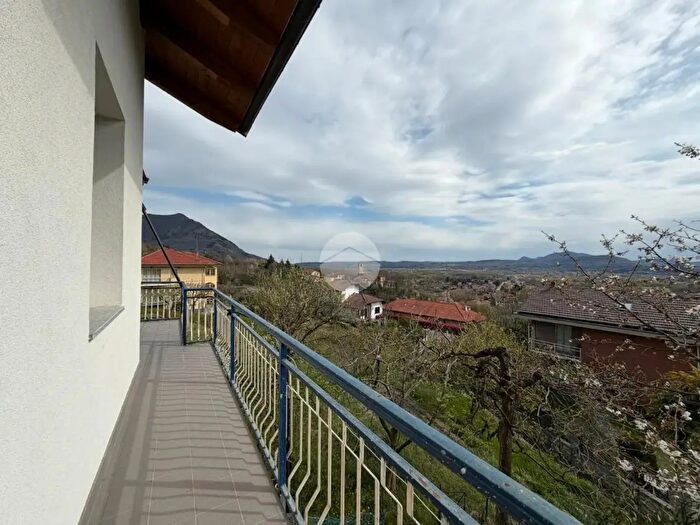 Case in Vendita e in Affitto - 2