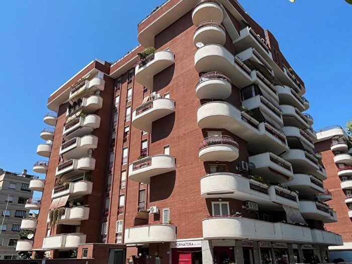 Appartamento bilocale in affitto in Vle della Grande Muraglia, Torrino, Roma