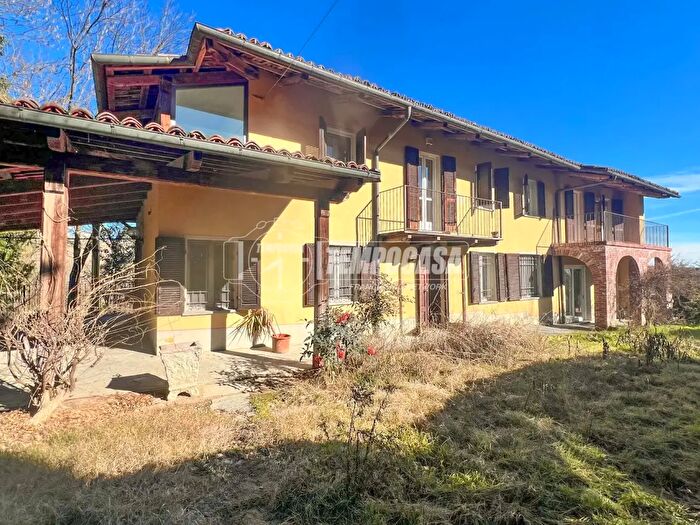 Casa con 11 locali in vendita in Via Casabianca, Baldissero Torinese