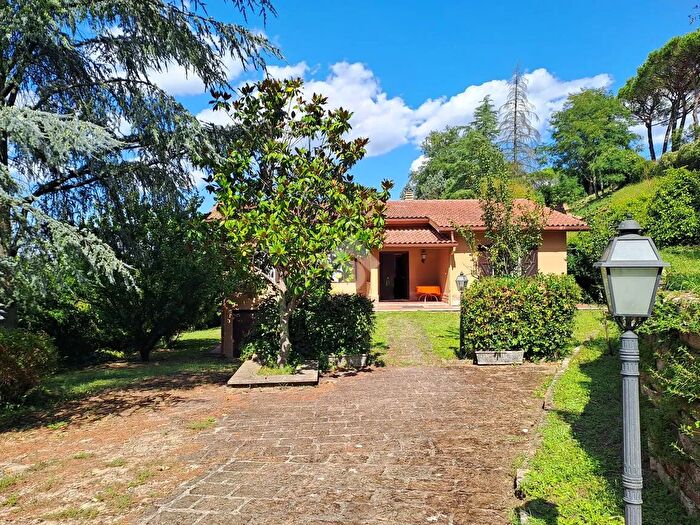 Casa trilocale in vendita in Località Valle Spadana Viale Tirreno, Rignano Flaminio