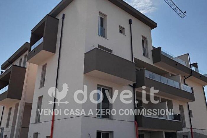 Appartamento trilocale in vendita in Rovello Porro