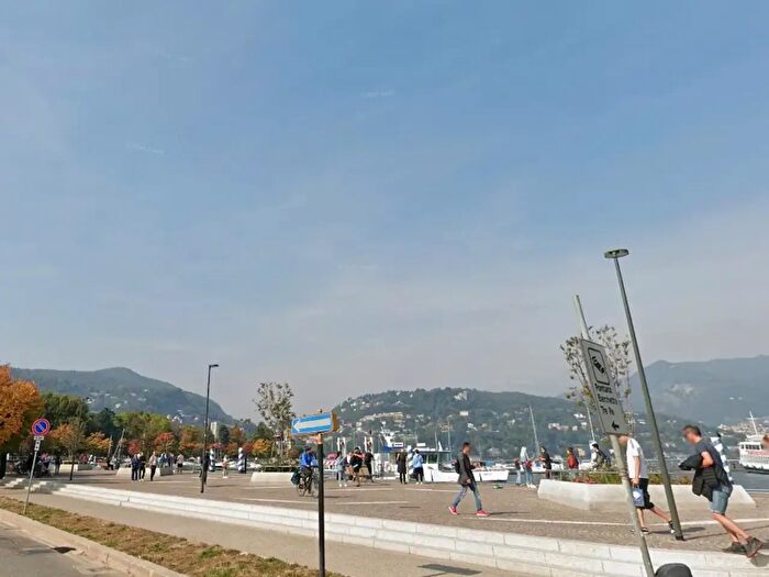 Appartamento monolocale in affitto in Via Dante Alighieri, Como
