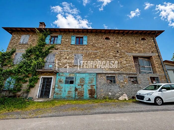 Casa quadrilocale in vendita in Via Rio Benedello, Marano Sul Panaro