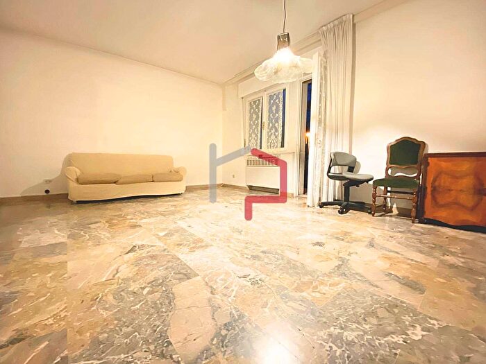 Appartamento trilocale in vendita in Via Fucine, Bolzano