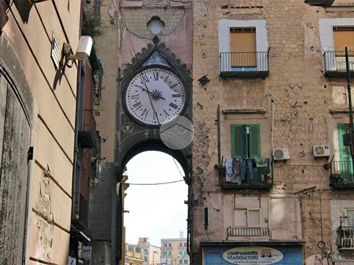 Appartamento monolocale in affitto in Via Bernardino Rota, Mercato, Napoli