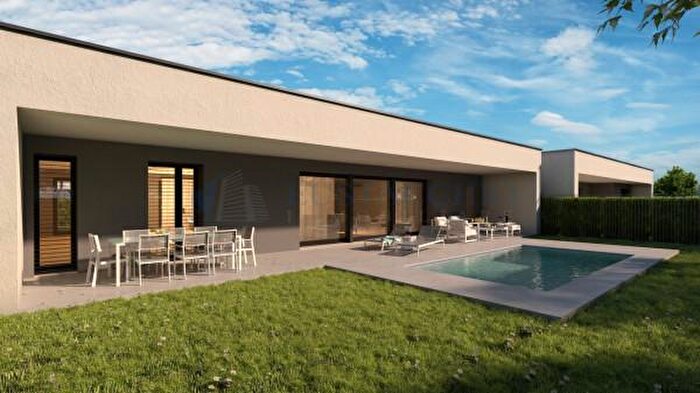 Casa quadrilocale in vendita in Via Gabriele dAnnunzio, Treviolo