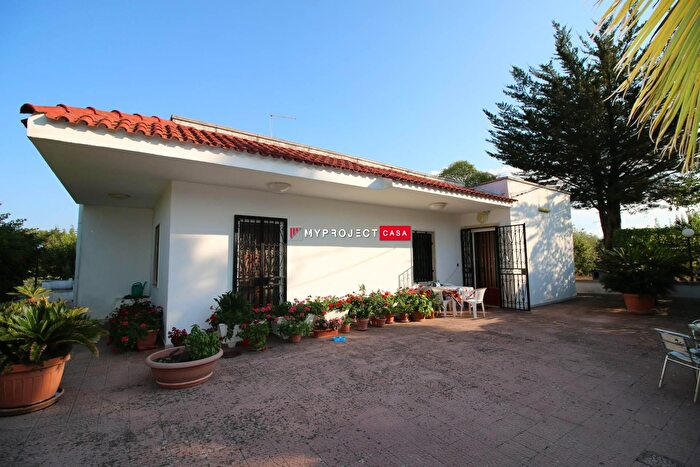 Casa quadrilocale in vendita in Strada Madonna del Rosario, Martina Franca