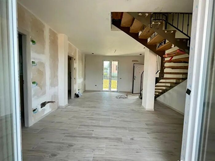 Casa bilocale in affitto in Daverio