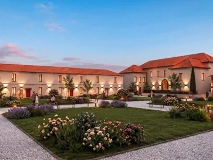 Casa con 6 locali in vendita in Via Selvanesco, Milano