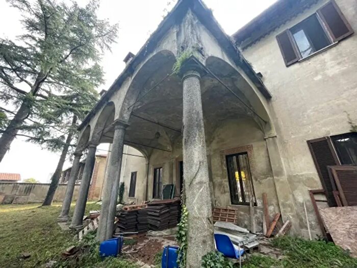 Case in Vendita e in Affitto - 3