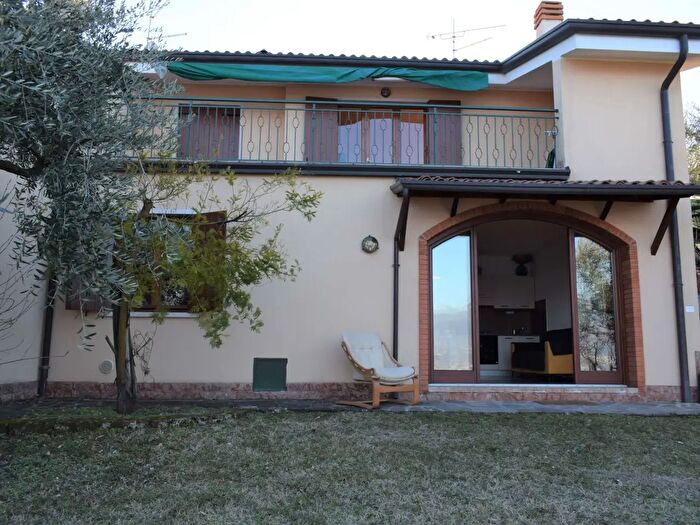 Appartamento bilocale in affitto in Localita Le Prandine Snc, Torri Del Benaco