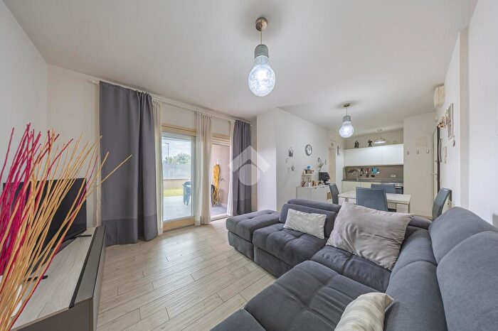 Appartamento trilocale in vendita in Casal Bianco, Guidonia Montecelio