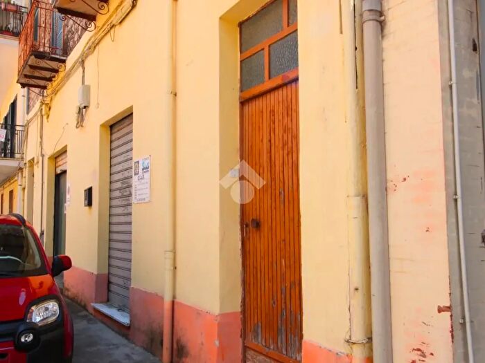 Appartamento trilocale in vendita in Via Nicotera, Sapri