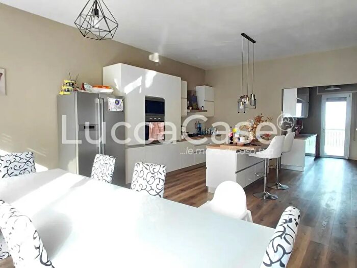 Casa con 10 locali in vendita in Capannori