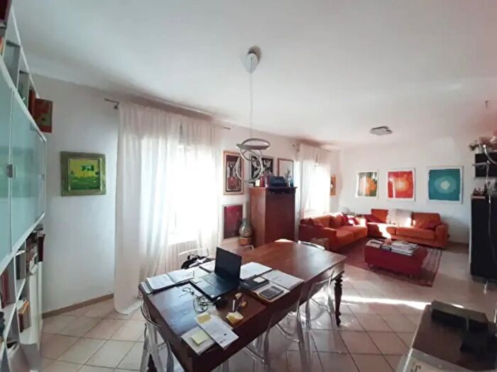 Casa con 6 locali in vendita in Via Enrico Forlanini, Parma